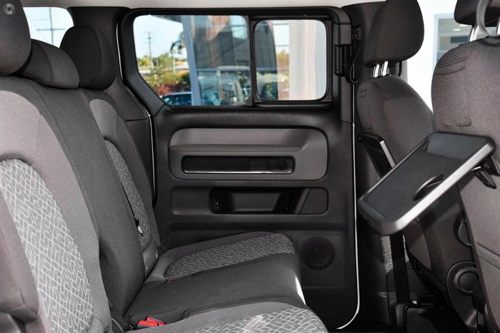 2025 Volkswagen ID. Buzz Pro BEV560