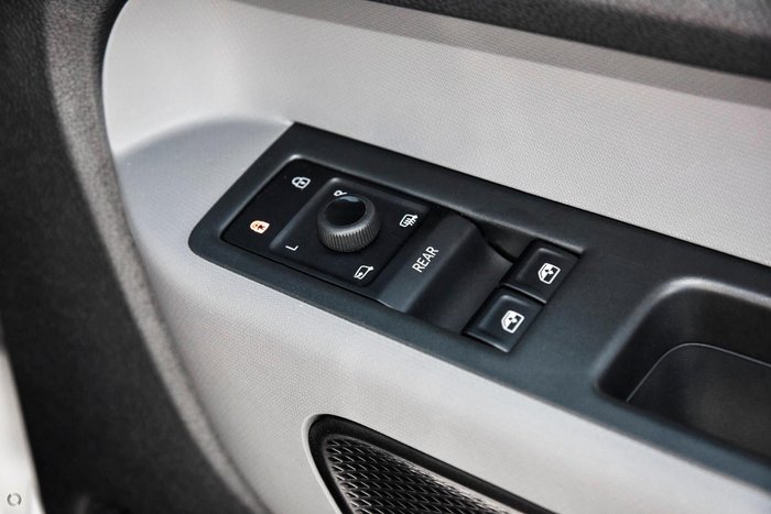 2025 Volkswagen ID. Buzz Pro BEV560