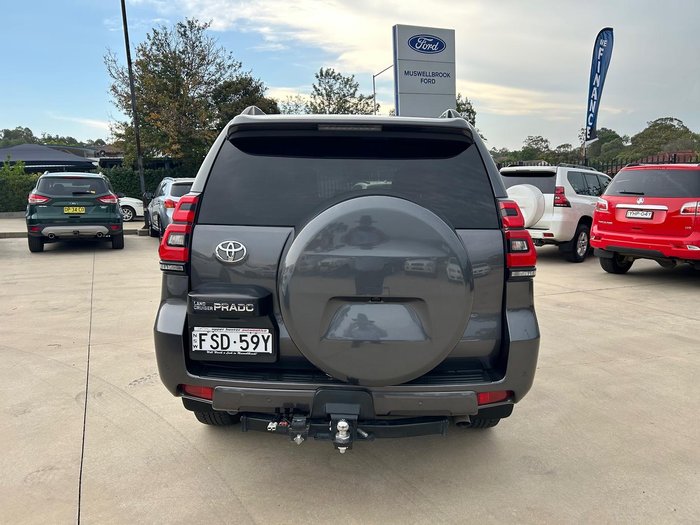 2023 Toyota Landcruiser Prado VX