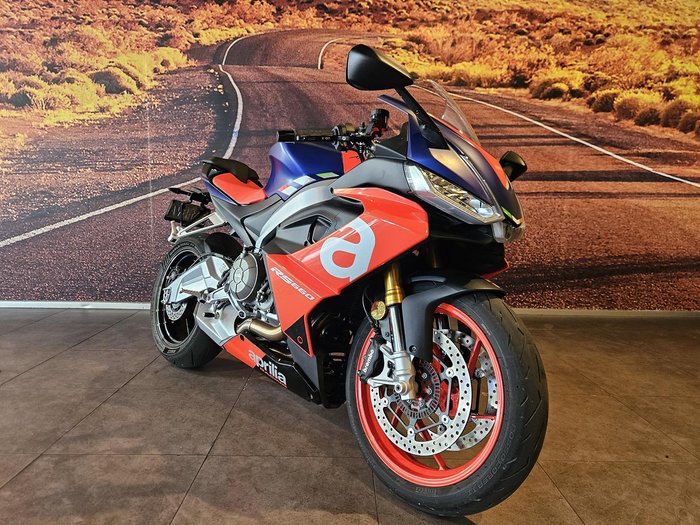 2022 Aprilia RS 660 RS Red
