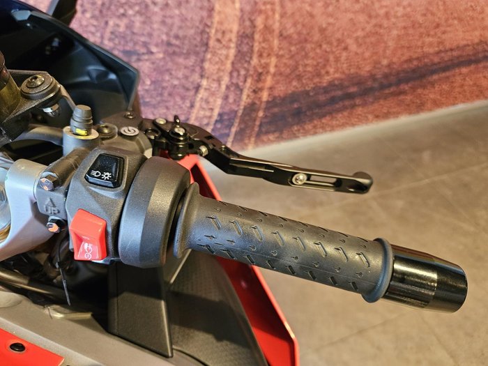 2022 Aprilia RS 660 RS Red