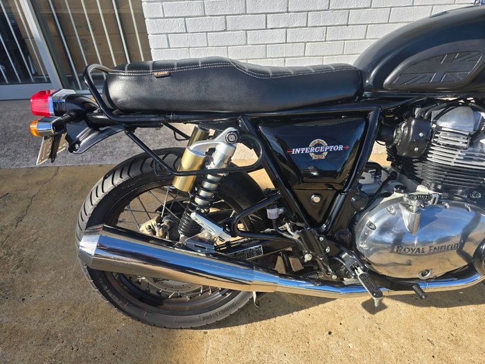 2022 ROYAL ENFIELD (SEE ALSO ENFIEL INTERCEPTOR 650 E5 CUSTOM Black