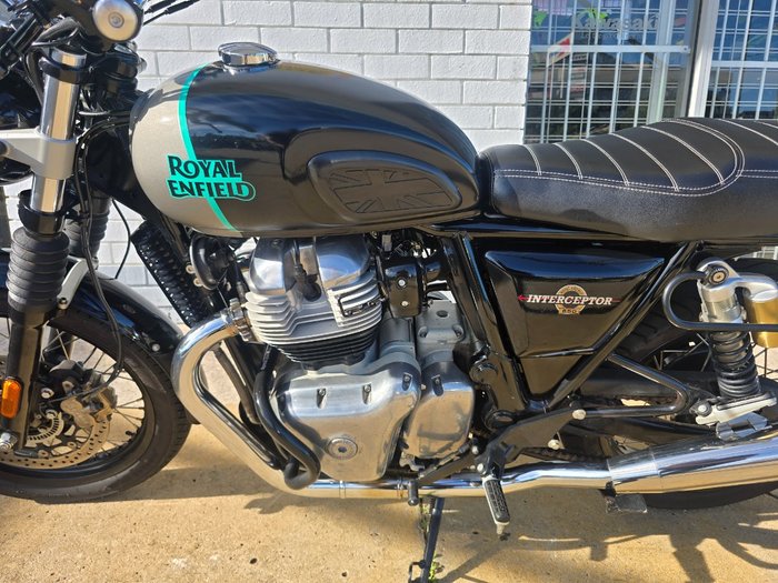 2022 ROYAL ENFIELD (SEE ALSO ENFIEL INTERCEPTOR 650 E5 CUSTOM Black