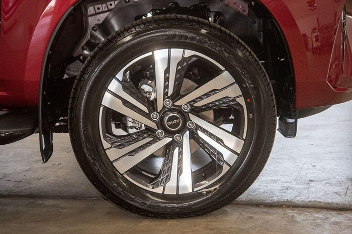 2025 Isuzu MU-X LS-T