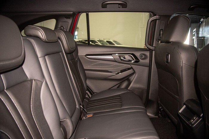 2025 Isuzu MU-X LS-T