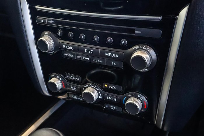 2020 Nissan Pathfinder ST