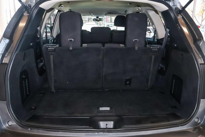 2020 Nissan Pathfinder ST