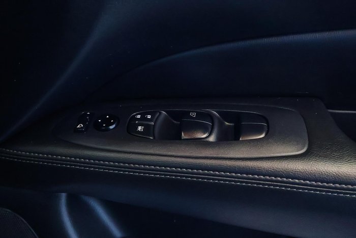 2020 Nissan Pathfinder ST