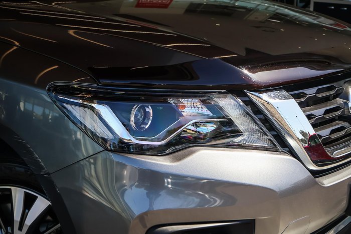 2020 Nissan Pathfinder ST