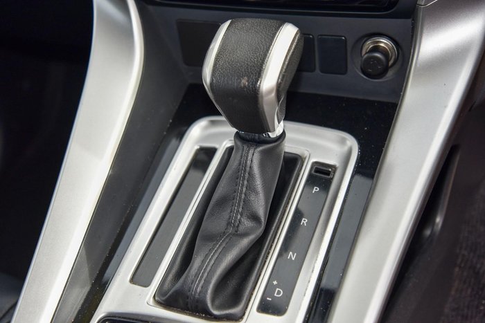 2015 Mitsubishi Pajero Sport GLS