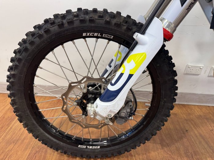 2022 Husqvarna FE450 GREY