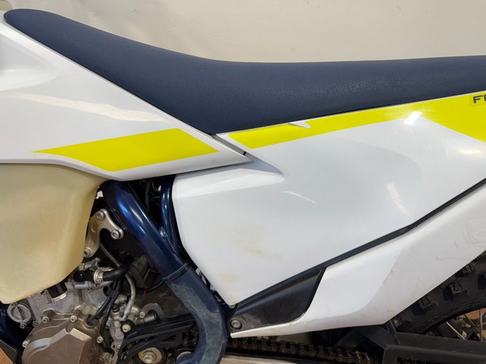 2022 Husqvarna FE450 GREY