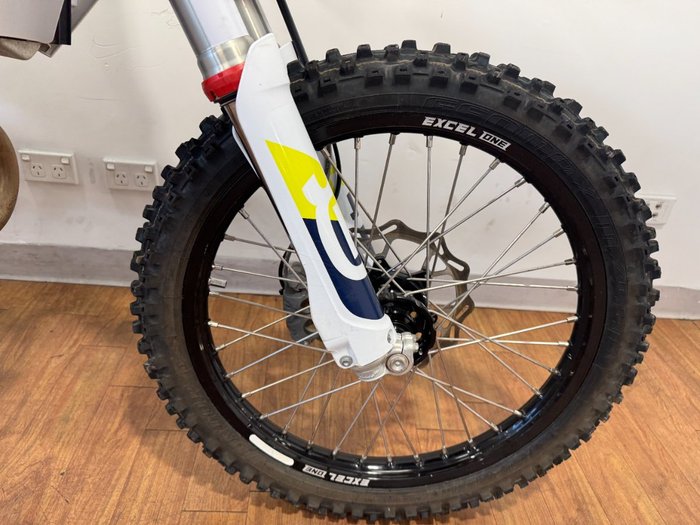 2022 Husqvarna FE450 GREY