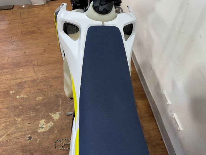 2022 Husqvarna FE450 GREY