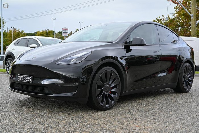 2023 Tesla Model Y Performance