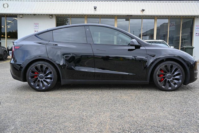 2023 Tesla Model Y Performance