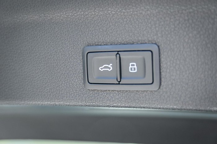 2020 Audi Q3 35 TFSI S line