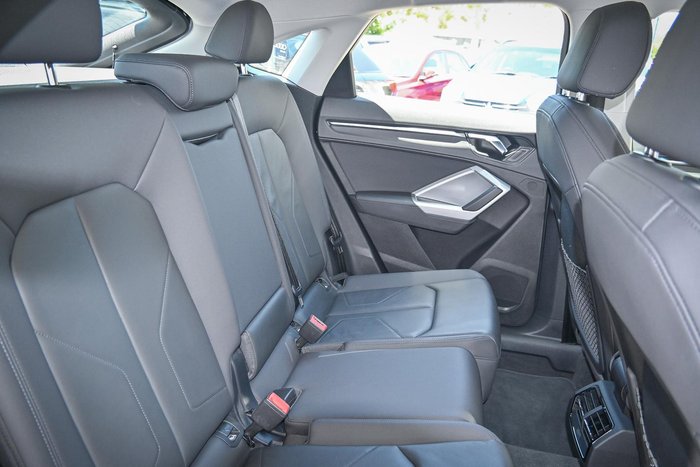 2020 Audi Q3 35 TFSI S line