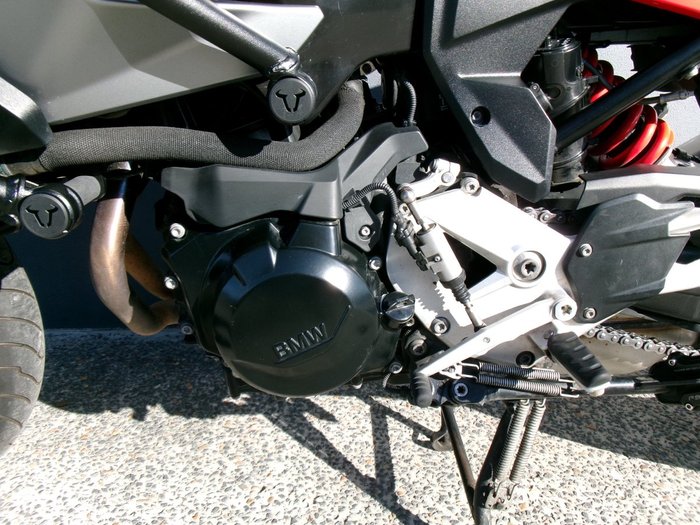 2021 BMW Motorrad F 900 XR TOUR RACING RED