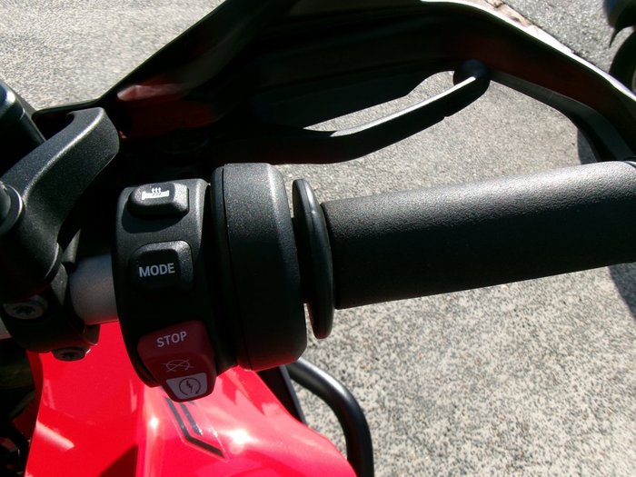 2021 BMW Motorrad F 900 XR TOUR RACING RED