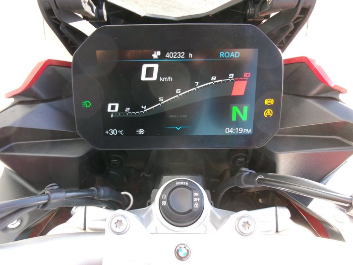 2021 BMW Motorrad F 900 XR TOUR RACING RED