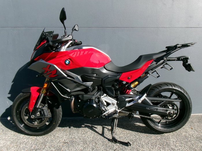 2021 BMW Motorrad F 900 XR TOUR RACING RED