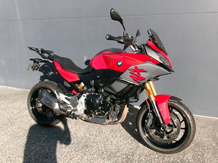 2021 BMW Motorrad F 900 XR TOUR RACING RED