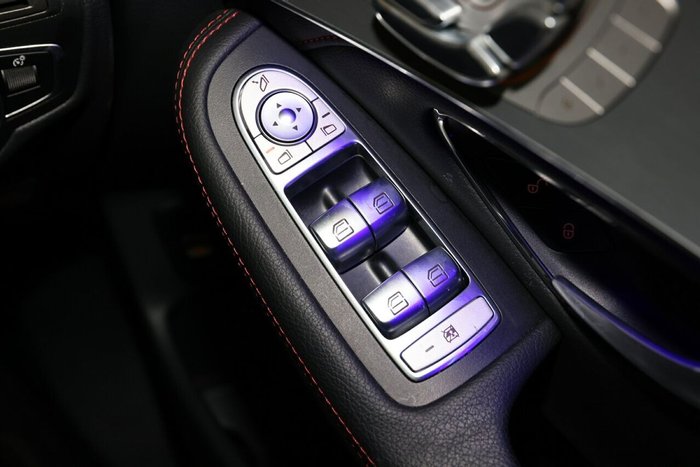 2021 Mercedes-Benz GLC-Class GLC300