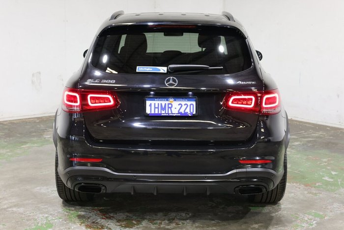 2021 Mercedes-Benz GLC-Class GLC300