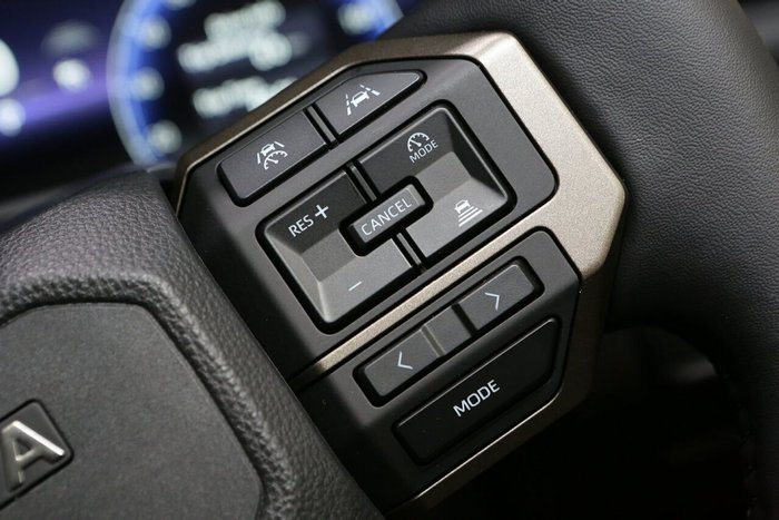 2025 Toyota Landcruiser Prado Altitude