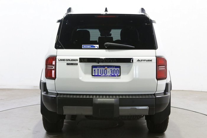 2025 Toyota Landcruiser Prado Altitude