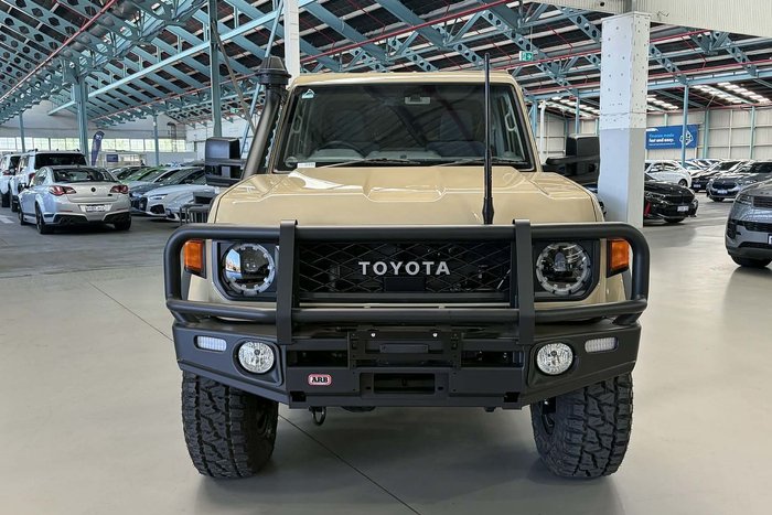 2025 Toyota Landcruiser GXL