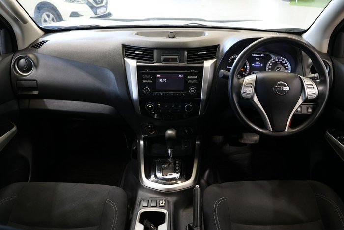 2018 Nissan Navara RX