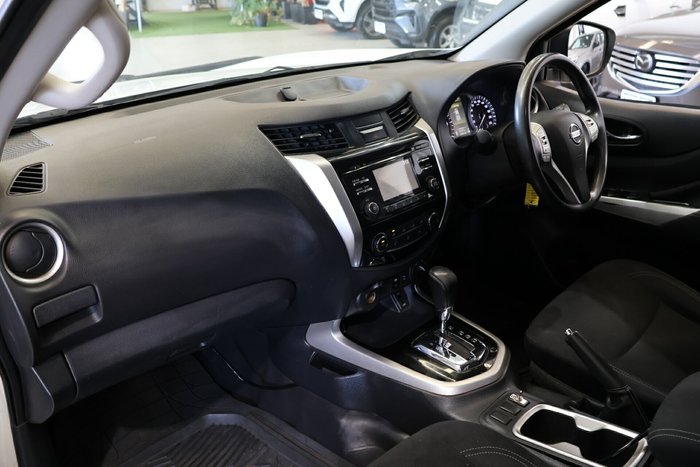 2018 Nissan Navara RX