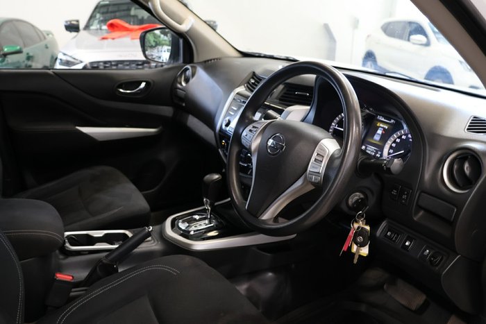 2018 Nissan Navara RX