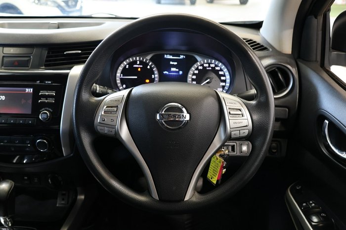 2018 Nissan Navara RX