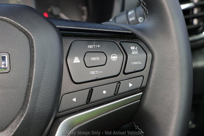 2025 Isuzu MU-X X-TERRAIN