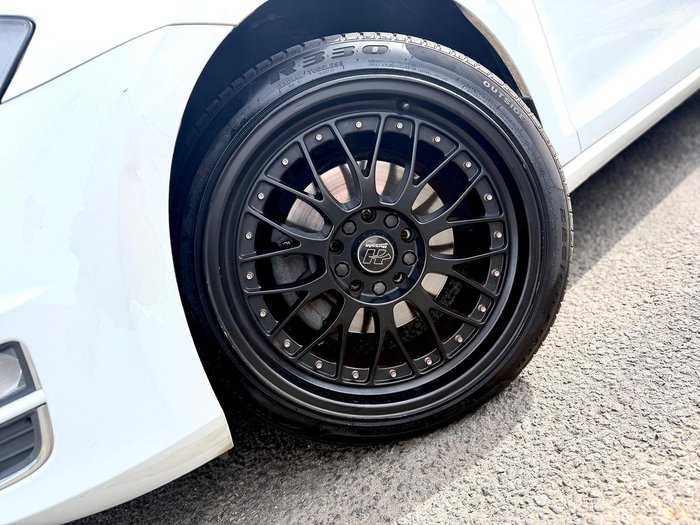 2013 Volkswagen Golf 110TDI Highline 7 Pure White