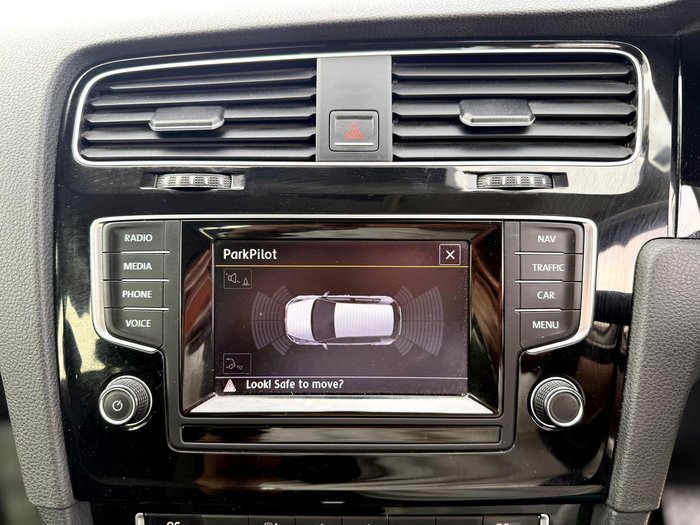 2013 Volkswagen Golf 110TDI Highline 7 Pure White