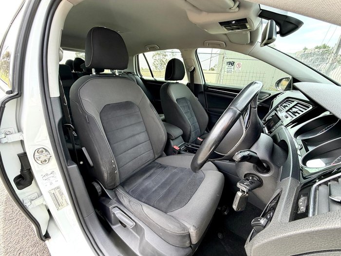 2013 Volkswagen Golf 110TDI Highline 7 Pure White