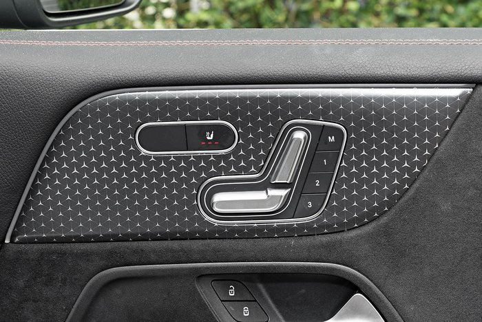 2024 Mercedes-Benz GLB-Class GLB200