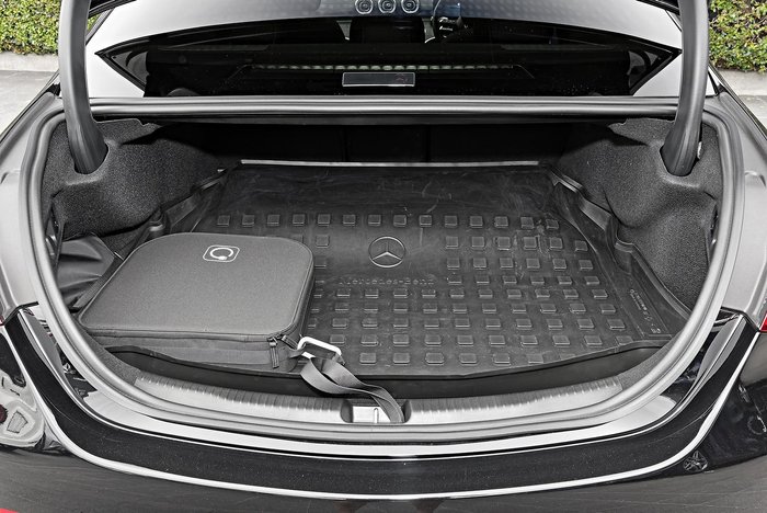 2023 Mercedes-Benz C-Class C63 AMG S E Performance