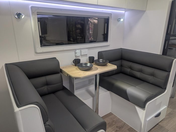 2026 Supreme My26 Classic Tourer 2000_R_K1e1_T