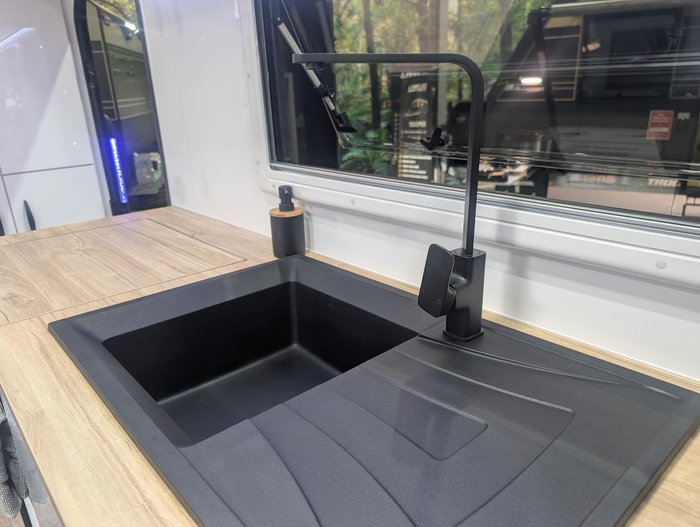 2026 Supreme My26 Classic Tourer 2000_R_K1e1_T