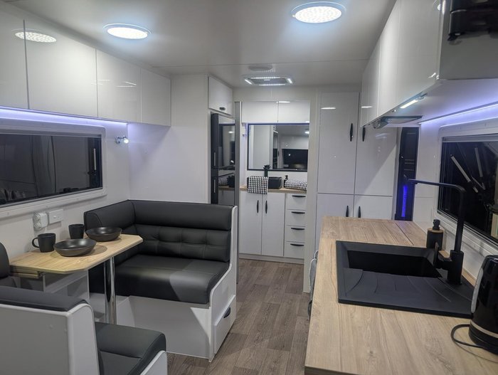 2026 Supreme My26 Classic Tourer 2000_R_K1e1_T