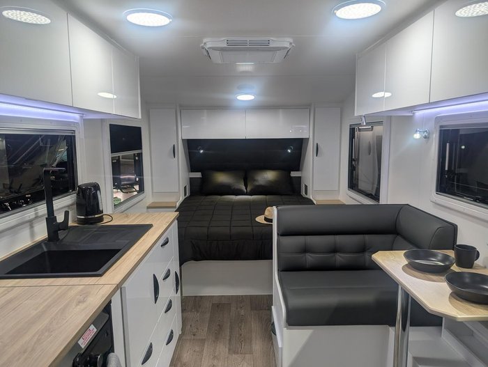 2026 Supreme My26 Classic Tourer 2000_R_K1e1_T