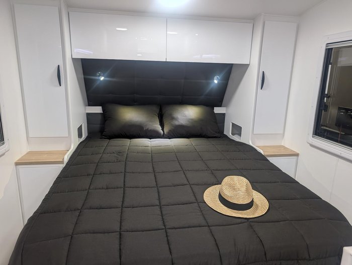 2026 Supreme My26 Classic Tourer 2000_R_K1e1_T