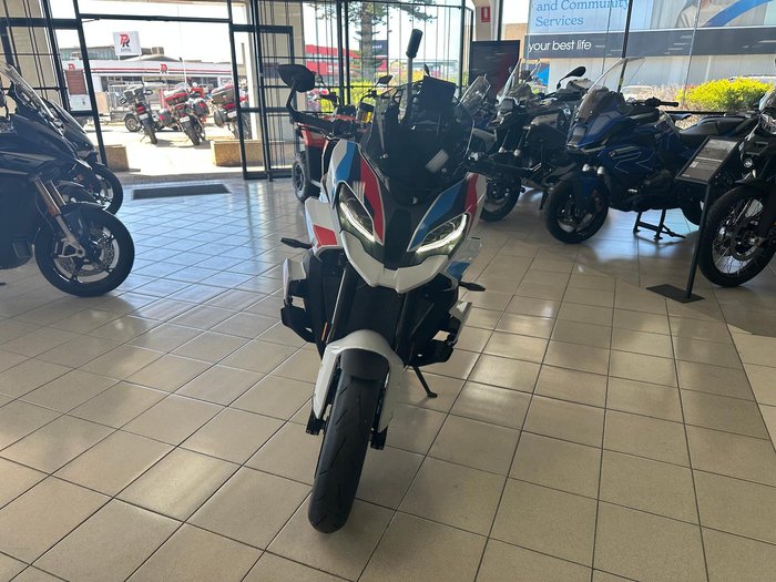 2025 BMW M 1000 XR M 1000 White