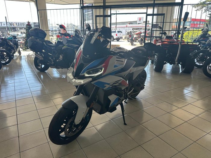 2025 BMW M 1000 XR M 1000 White