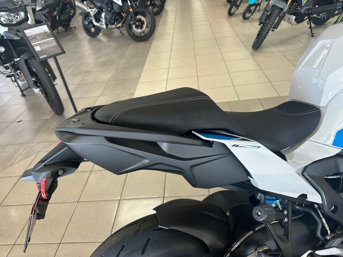 2025 BMW M 1000 XR M 1000 White